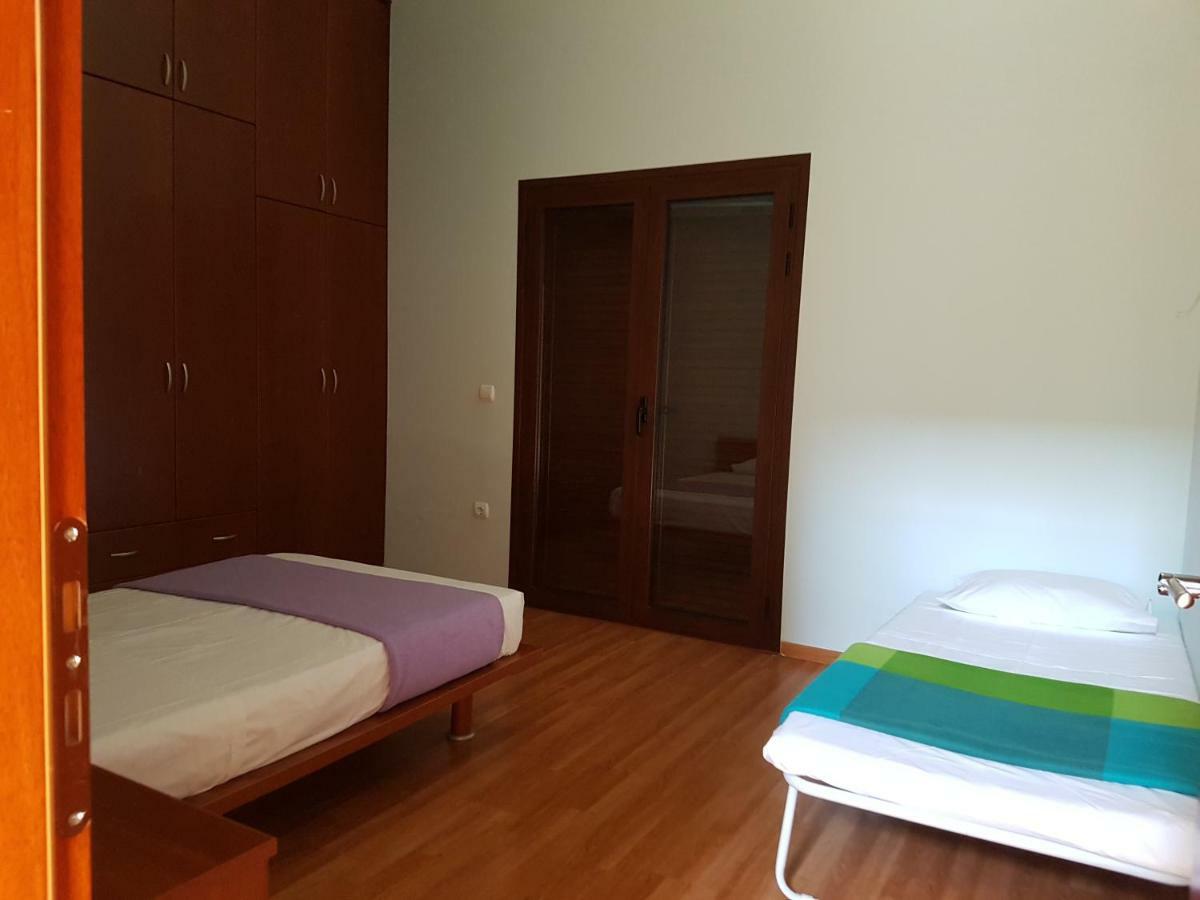 Dimitris Villa Aigio Bagian luar foto